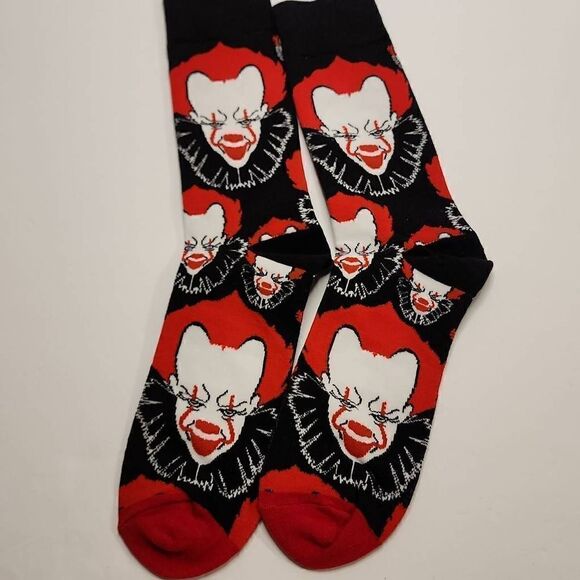 NWOT Men's (unisex) Pennywise Socks Size 7-12 - Picture 1 of 4